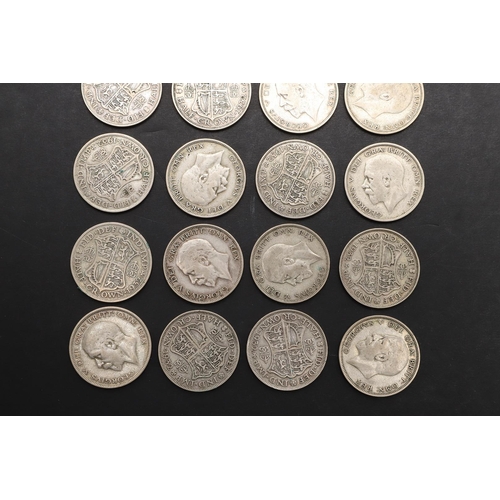 1846 - A COLLECTION OF GEORGE V HALFCROWNS, 1932. George V Halfcrown, bare head l. Reverse crowned shield o... 