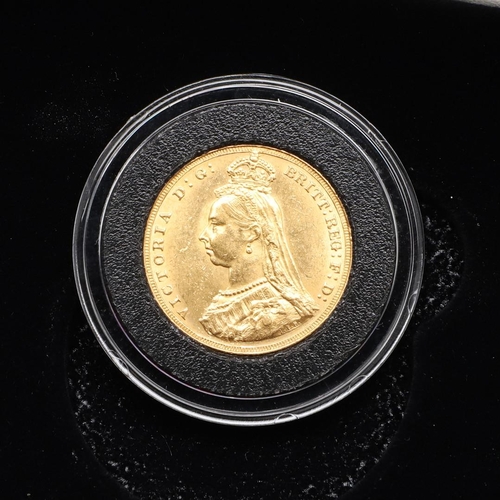 1911 - A QUEEN VICTORIA SOVEREIGN, 1887. A Queen Victoria Sovereign, jubilee bust l. reverse George and the... 