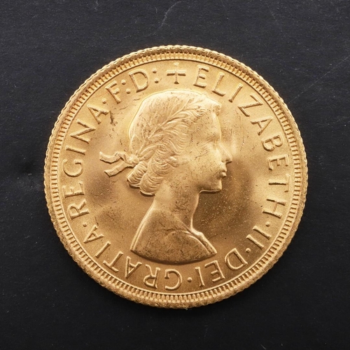 1992 - AN ELIZABETH II SOVEREIGN, 1968. An Elizabeth II Sovereign, bare head r. reverse George and the drag... 