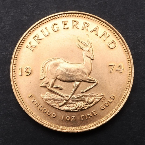 1997 - A SOUTH AFRICA GOLD KRUGERRAND, 1974. A Krugerrand, Reverse dated 1974 'Fyngoud 1 oz Fine Gold'.