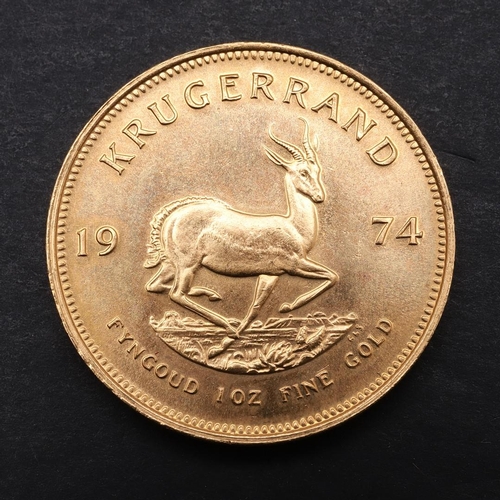 1999 - A SOUTH AFRICA GOLD KRUGERRAND, 1974. A Krugerrand, Reverse dated 1974 'Fyngoud 1 oz Fine Gold'.