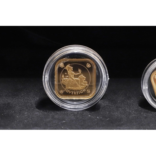 2074 - A HATTON'S OF LONDON THREE COIN SOVEREIGN SET, 2019. A Tristan Da Cunha three coin set comprising 22... 