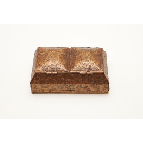 424 - A NAPOLEONIC PRISONER OF WAR STRAW WORK BOX. with all over foliate scroll decoration, the twin domed... 