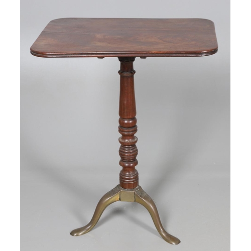 467 - A GEORGE III MAHOGANY TRIPOD TABLE. the rectangular tilt top with reeded edge upon a multiple ring t... 