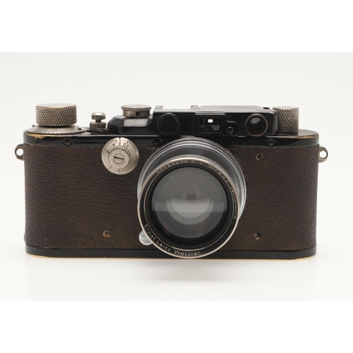 540 - LEICA III RANGEFINGER CAMERA. A Leica III rangefinder camera, Serial No 121772 (1933), with a Ernst ... 