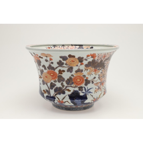 615 - JAPANESE IMARI JARDINIERE & PAIR OF IMARI VASES. 18th of 19thc, the Imari jardiniere with a flared r... 