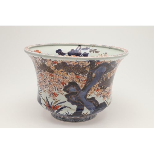 615 - JAPANESE IMARI JARDINIERE & PAIR OF IMARI VASES. 18th of 19thc, the Imari jardiniere with a flared r... 