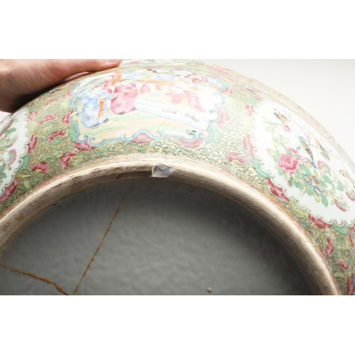 644 - LARGE CHINESE 19THC CANTONESE BOWL. An unusually large 19thc Cantonese bowl, painted with panels of ... 