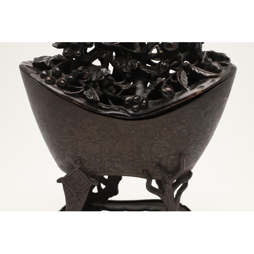 646 - CHINESE BRONZE CENSER & CARVED WOODEN LID. 18th of 19thc, a bronze censer with a foliate design and ... 