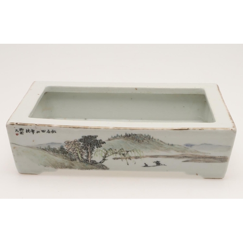 654 - CHINESE SIGNED PORCELAIN DISH - GUANGXU. A rectangular shaped dish, painted on two sides with a bird... 