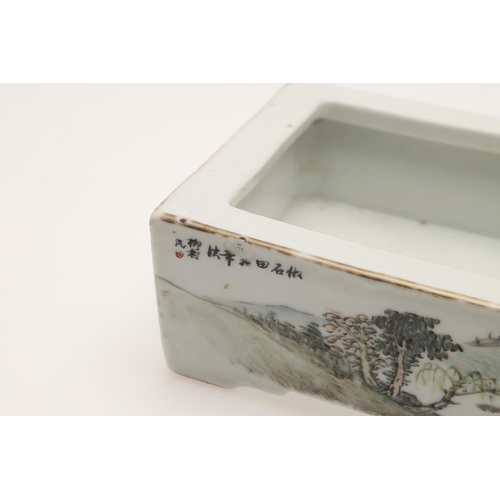 654 - CHINESE SIGNED PORCELAIN DISH - GUANGXU. A rectangular shaped dish, painted on two sides with a bird... 