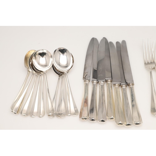 13 - AN ELIZABETH II MATCHED PART-CANTEEN OF HANOVERIAN PATTERN SILVER FLATWARE & CUTLERY. to include 12 ... 