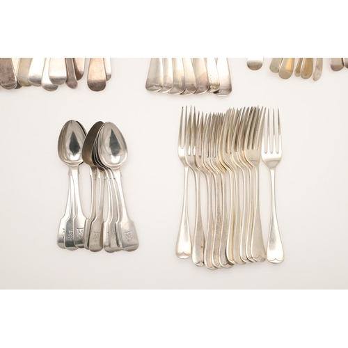 14 - SILVER FLATWARE. to include the following pieces in Fiddle pattern: 10 table forks, 6 tablespoons, 1... 