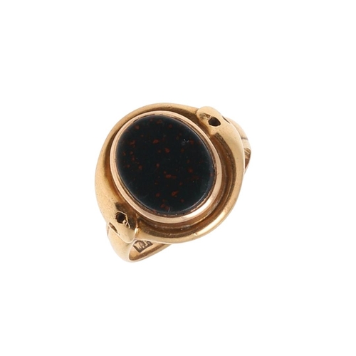 195 - A BLOODSTONE AND 18CT GOLD SNAKE RING. mounted with an oval-shaped bloodstone, hallmarked for Birmin... 