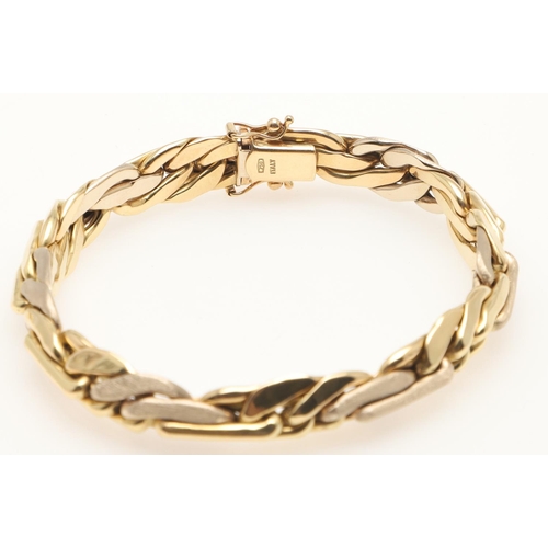 253 - AN 18CT GOLD NECKLACE. formed with plain and textured scrolling links to a concealed clasp, 45cm lon... 