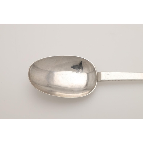 36 - A CHARLES II SILVER LACE-BACK TREFID SPOON. the back of the bowl with a ribbed rattail and arabesque... 