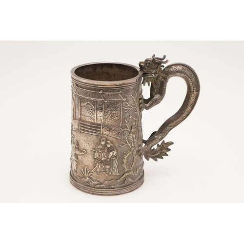 80 - A LATE 19TH CENTURY CHINESE SILVER MUG. of tapering circular form, with a dragon handle and the body... 