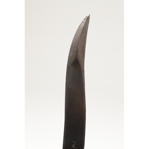 107 - A 19TH CENTURY INDIAN KNIFE WITH OPEN HANDLE. The 23 cm serpentine blade with a pointed tip and doub... 