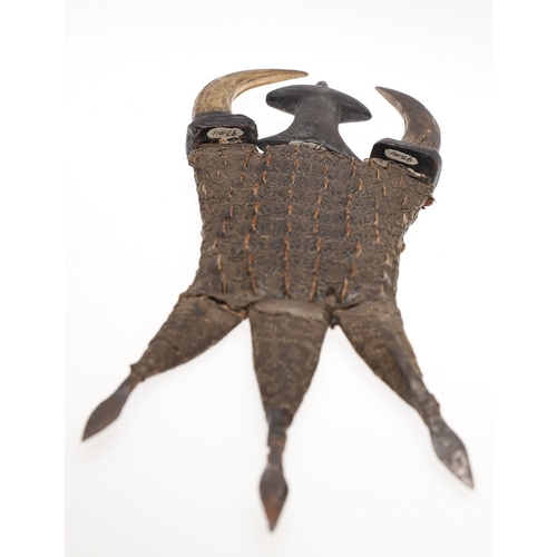 109 - A SUDANESE TRIPLE DAGGER OF THE MAHDIST PEOPLE. With a central knife having an 18.5 cm pointed blade... 