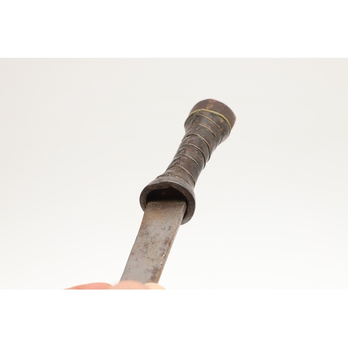 113 - A SHORT BLADED TIBETAN KNIFE AND SCABBARD. The 14.5 cm straight pointed blade with a sharpened edge.... 