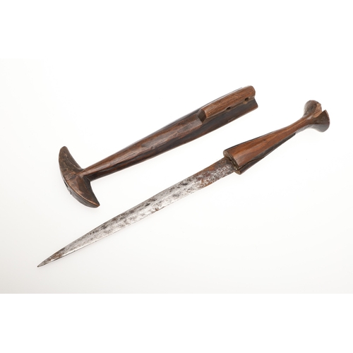 146 - AN AMBO OR OVAMBO KNIFE AND SCABBARD, NORTHERN NAMIBIA. The 19.5 cm straight, pointed blade with a c... 