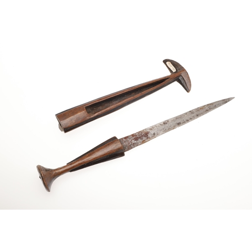 146 - AN AMBO OR OVAMBO KNIFE AND SCABBARD, NORTHERN NAMIBIA. The 19.5 cm straight, pointed blade with a c... 