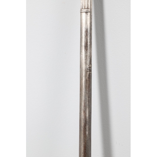 8 - AN OMANI GUN BARREL OF UNUSUAL FLUTED FORM. A 117 cm long gun barrel of a type known as Abu Fitilia ... 