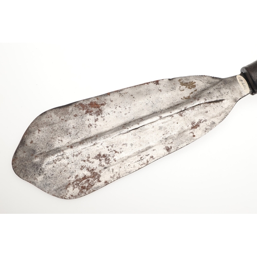89 - A LKULA KUBA CLUB KNIFE. The 22 cm club form blade with pronounced central spine, on a short wooden ... 