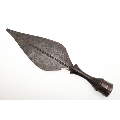 97 - AN AFRICAN KNIFE OF THE NGALA A BANTU OR BANGALA PEOPLE. The 26 cm spear shaped blade with three nar... 