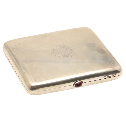 101 - AN EARLY 20TH CENTURY RUSSIAN 84 ZOLOTNIK SILVER CIGARETTE CASE. Early 20th century, of rounded rect... 