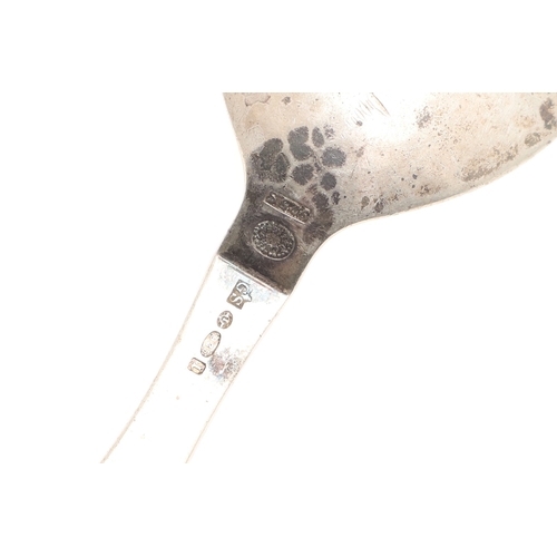 111 - MISCELLANEOUS OBJECTS OF VERTU. including a set of six silver buttons 1907 , a pair of silver framed... 