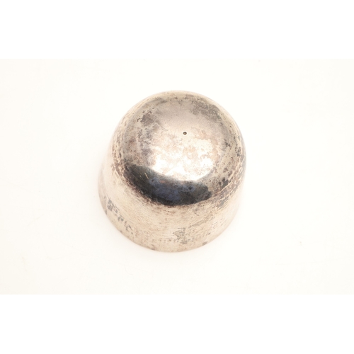 80 - A GEORGE II SILVER TUMBLER CUP. Height 5cm x Diameter 6.5cm, hallmarked John Payne, London, 1752. We... 