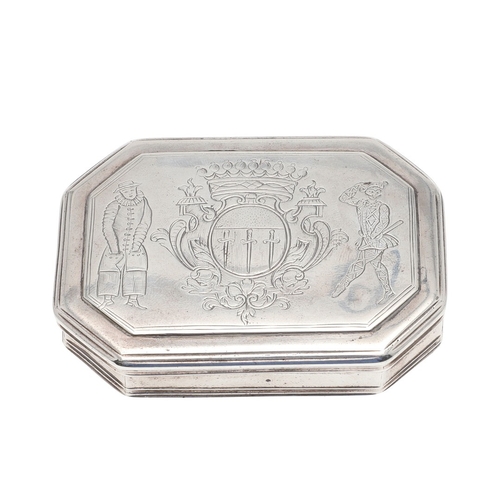 93 - AN 18TH CENTURY SILVER SNUFF BOX. Of octagonal form, the cover engraved with a coat of arms flanked ... 