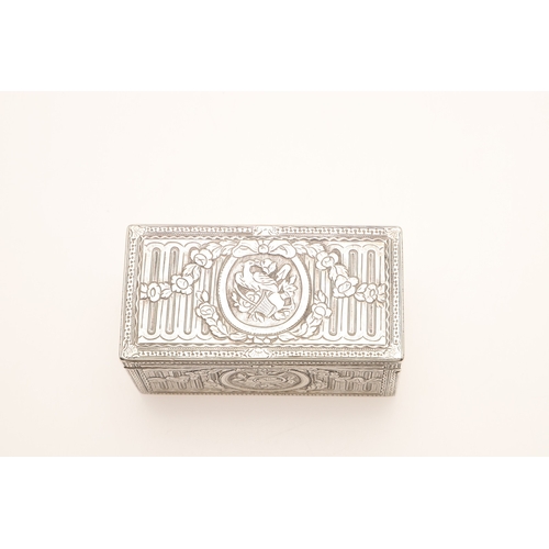 95 - A FRENCH SILVER SNUFF BOX. Rectangular form, with floral and bird medallions between garlands of flo... 