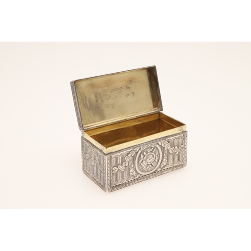 95 - A FRENCH SILVER SNUFF BOX. Rectangular form, with floral and bird medallions between garlands of flo... 