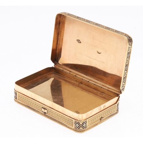 122 - A SWISS GOLD SNUFF BOX WITH MUSICAL MOVEMENT. Rectangular with rounded corners and engine turned dec... 