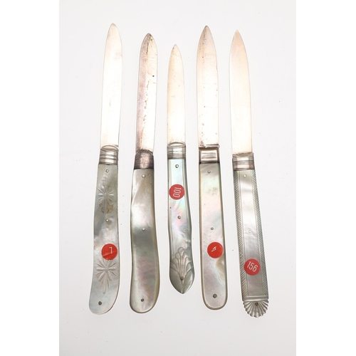 141 - SIX 19TH C. SILVER POCKET FORKS AND FIVE POCKET KNIVES. hallmarked and mounted in mother of pearl.