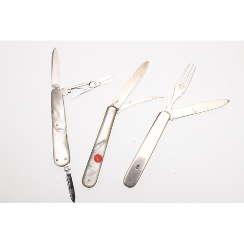 144 - A GEORGE 111 SILVER COMBINED KNIFE AND FORK , A MATCHING KNIFE AND FORK C. 1820, THREE OTHERS, VARIO... 