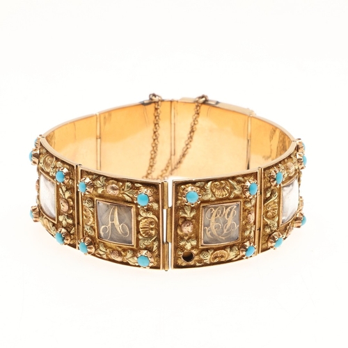 312 - ELIZABETH BARRETT BROWNING. A REGENCY GOLD PANEL BRACELET, CIRCA 1819. formed with gold hinged panel... 