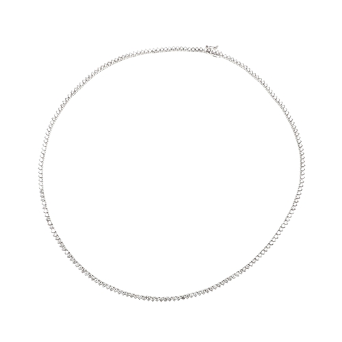 315 - A DIAMOND AND 18CT WHITE GOLD NECKLACE. mounted with uniform brilliant-cut diamonds, in 18ct white g... 