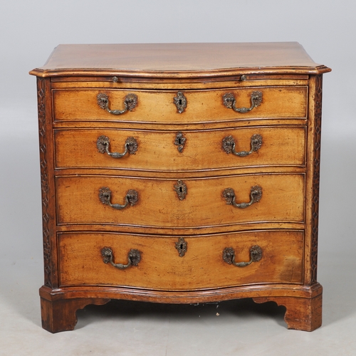 465 - A GEORGE III MAHOGANY SERPENTINE CHEST OF DRAWERS, CIRCA 1750. the top with moulded edge above brush... 