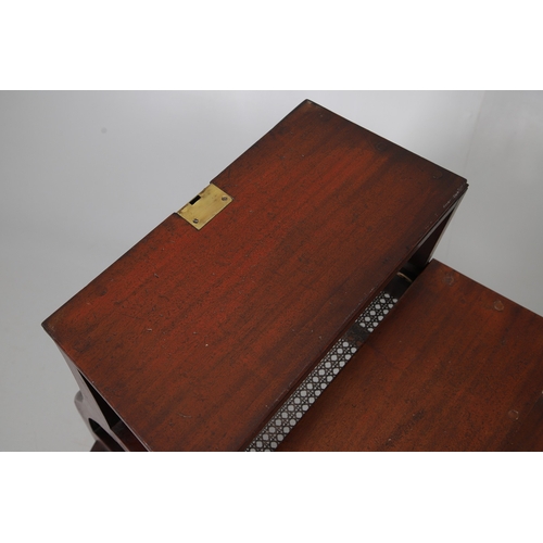 491 - A REGENCY MAHOGANY METAMORPHIC ARMCHAIR, IN THE MANNER OF MORGAN & SANDERS. converting to a flight o... 