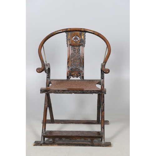 526 - A PAIR OF CHINESE MING DYNASTY STYLE HARDWOOD FOLDING CHAIRS. the horseshoe shaped back to a central... 