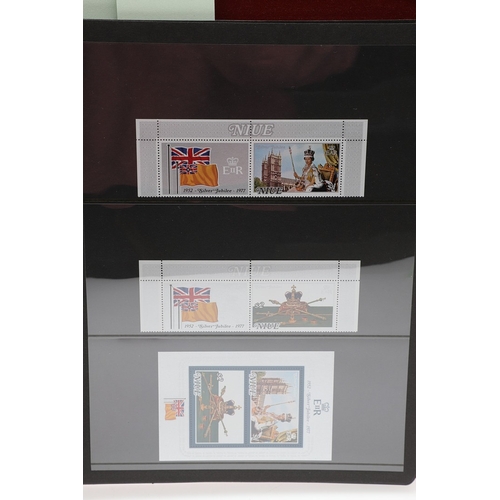 580 - WORLD & BRITISH COMMONWEALTH STAMP COLLECTION. World Stamps in 8 stock albums  (mostly British Commo... 