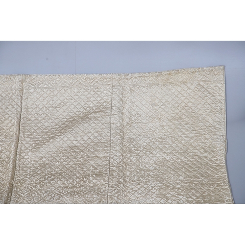 597 - LATE 18THC SILK QUILTED BEDSPREAD - DATED 1775. The silk quilted bedspread made in 4 long sections, ... 