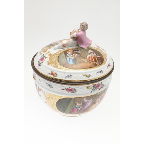 640 - LARGE GERMAN PORCELAIN BOWL & COVER. A late 19thc bowl and cover, with oval panels painted with a va... 