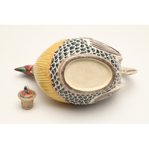 656 - JAPANESE COCKEREL SATSUMA TEAPOT. Meiji period, an unusual Satsuma teapot in the form of a Cockerel.... 