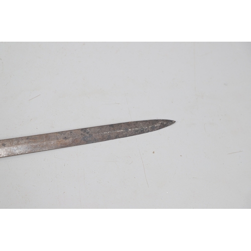 105 - A VICTORIAN NAVAL OFFICER'S SWORD. An 1827 Pattern sword with a 79.5 cm pointed fullered, unsharpene... 