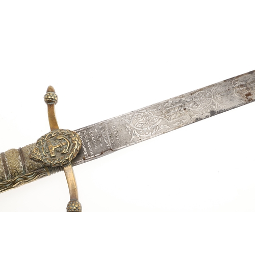 108 - AN EDWARD VII MIDSHIPMAN'S DIRK BY GIEVE, MATTHEWS AND SEAGRIVE. With a 45.5 cm tapering blade with ... 