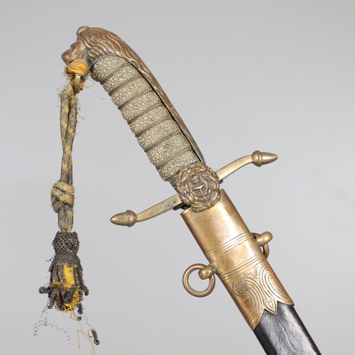 109 - A VICTORIAN MIDSHIPMAN'S DIRK AND SCABBARD. With a 44 cm straight, pointed unfullered blade, the cro... 